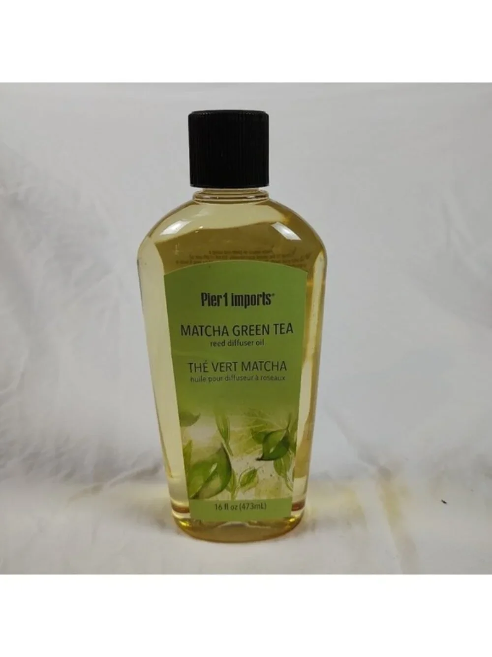 Pier 1 Imports Matcha Green Tea Reed Diffuser Oil 16fl oz w/ Reeds